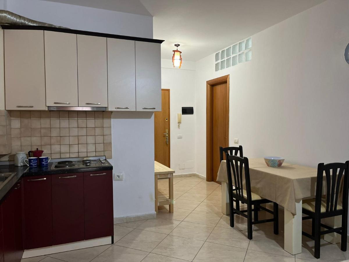 Apartamento Lungomare Vlore Con Garage Privato 2 Exterior foto